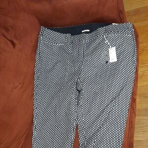 Lane Bryant Black and White Patterned Cropped Pants